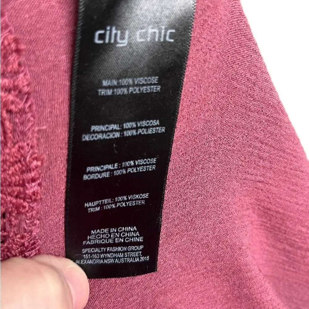 City chic wide neck lace trim blouse OFF SHOULDER SIZE 22